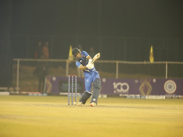 Abhishek Jhunjhunwala in action. (Picture: IVPL)