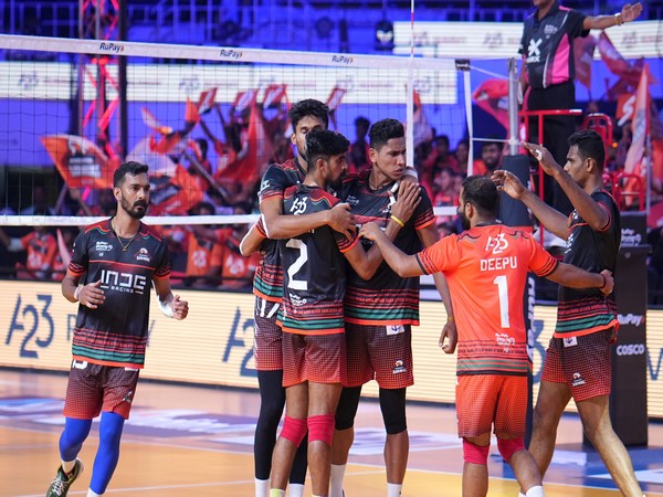 Players in action. (Picture: PVL)