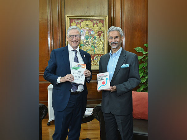 External Affairs Minister S Jaishankar with Microsoft co-founder Bill Gates (Photo/X@DrSJaishankar)