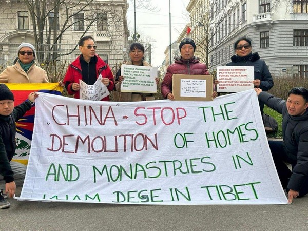 People belonging to Tibetan diaspora hold protest outside Chinese Embassy in Vienna. (Photo/ANI)  