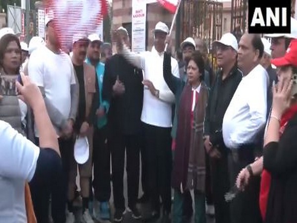 Meenakshi Lekhi flagging off the marathon. (Photo- ANI)