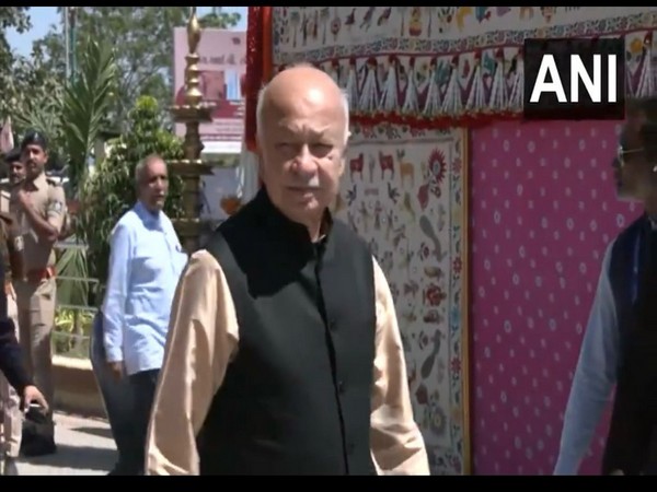 Former Maharashtra CM and Congress leader Sushil Kumar Shinde in Jamnagar (Photo/ANI)