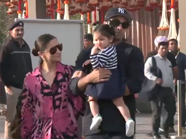 Ranbir, Alia, Raha (Image source: ANI Photo)