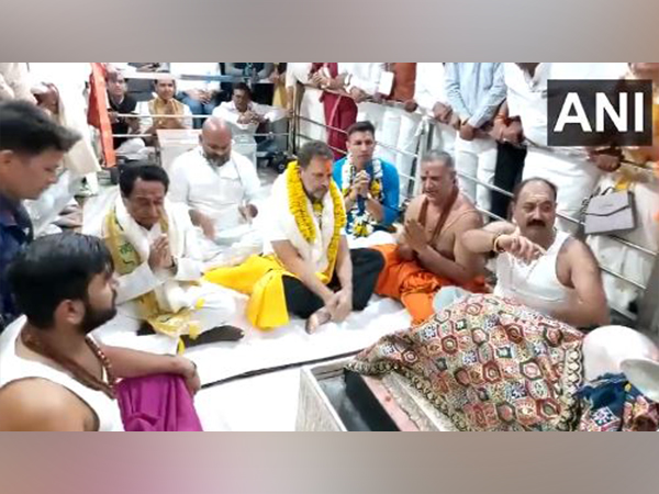 Congress leader Rahul Gandhi visited and offered prayers at Mahakaleshwar Temple. (Photo/ANI)