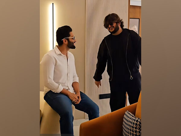 Vishal Mishra with Jackky Bhagnani (Image source: Instagram)