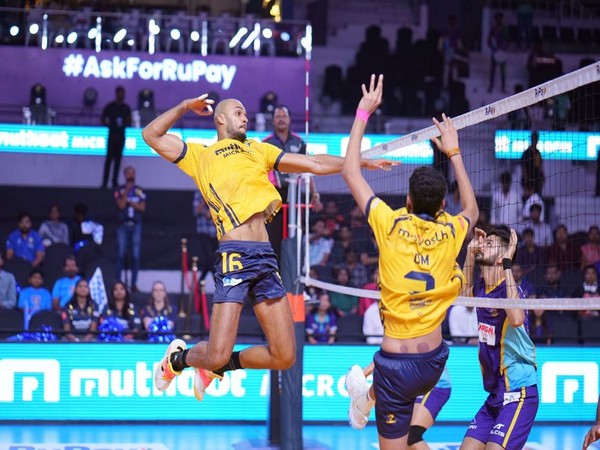 Delhi Toofans and Kochi Blue Spikers (Photo: PVL)