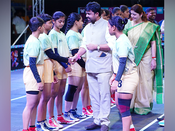 Maharashtra Sports Minister Sanjay Bansode meeting women players. (Photo- Yuva Kabaddi Series)