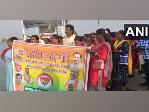 BJP supporters leave from Sandeshkhali to attend PM Modi's meeting at Barasat (Photo/ANI)