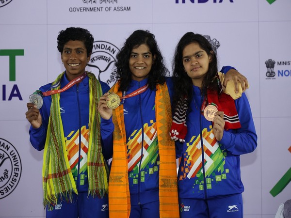 Utkal University's swimmer Pratyasa Ray (centre) at Khelo India University Games 2023 (Image: MYAS)