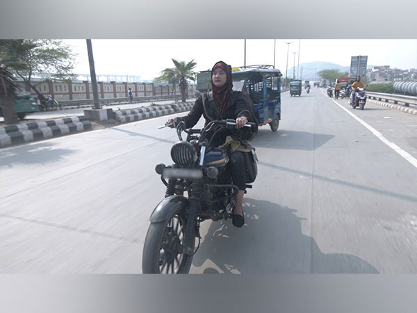 Delhi-based Shahjahan Ali Naaz who uses a bike to commute. (Photo/ANI)