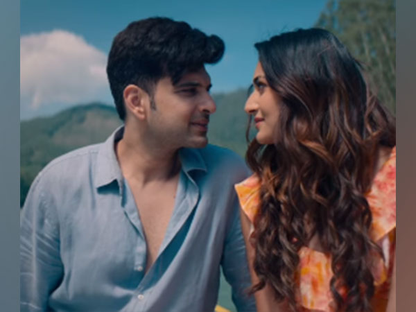 Actors Karan Kundrra and Erica Fernandes (Image source: Instagram)