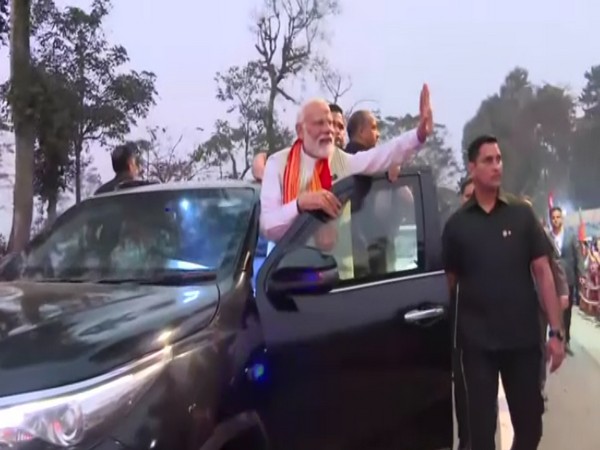 PM Modi holds roadshow in Kaziranga (Photo/ANI)