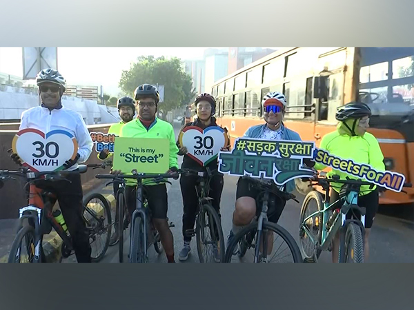 Cyclists organise road safety awareness campaign in the National Capital (Photo/ANI)
