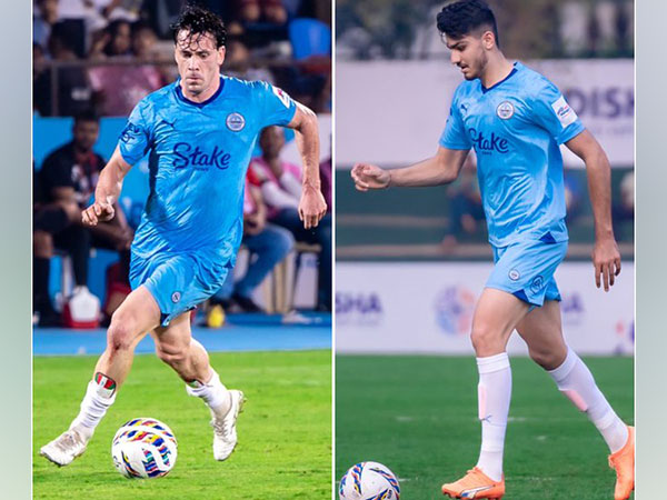 Iker Guarrotxena and Ayush Chhikara (Photo: Mumbai City FC/ X)