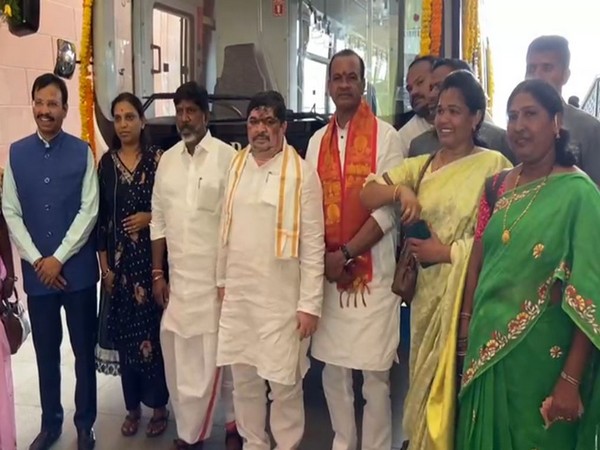 Deputy Chief Minister Mallu Bhatti Vikramarka with other digateries inagurated TSRTC electric buses (Photo/ANI)