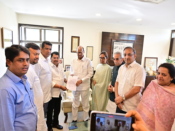 Congress invites Sharad Pawar to join Rahul's yatra, public meeting (Photo/ANI)