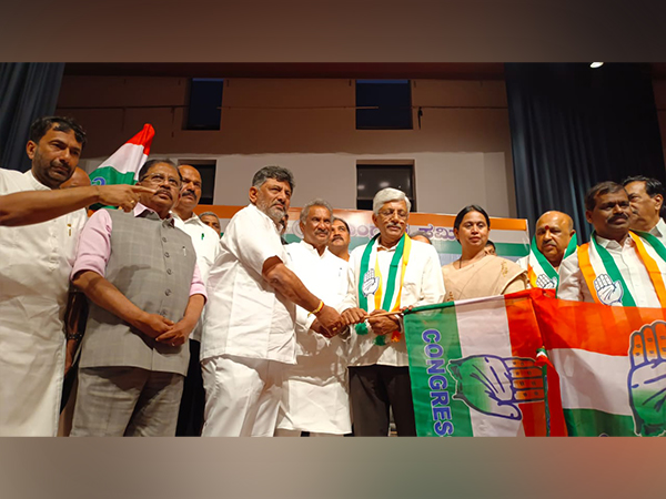 Former BJP leaders join Congress in an event presided over by Deputy Chief Minister DK Shivakumar on Tuesday. (Photo/ANI)