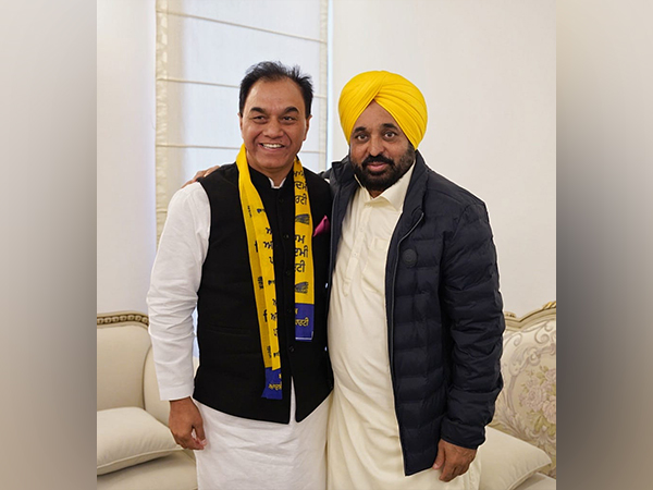 Raj Kumar Chabbewal with Bhagwant Mann (Photo credit/@AAPPunjab)