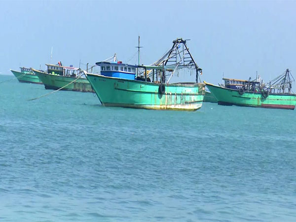 Sri Lankan Navy apprehends 21 fishermen (Photo/ ANI)