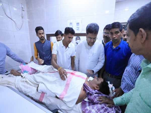 Tripura CM meets injured BJP MLA Pinaki Das Chowdhury (Photo/ANI) 