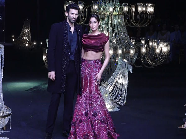 Aditya Roy Kapur, Janhvi Kapoor (Image source/ANI)
