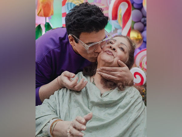Filmmaker Karan Johar and his mother (Image source:Instagram)