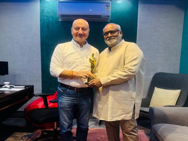 Anupam Kher and MM Keeravani (Image source: Instagram)