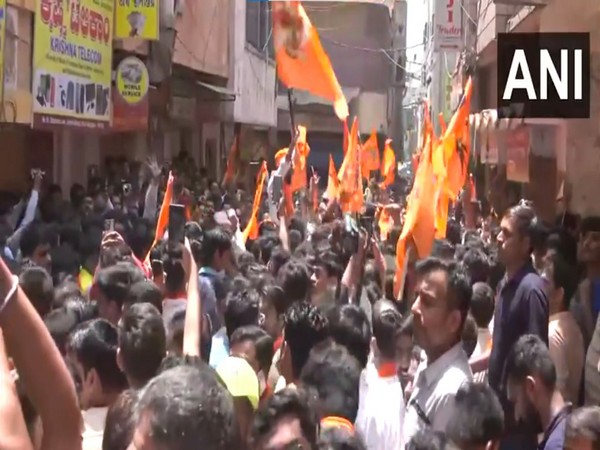 Hindu Organisation holds protest in Bengaluru over shopkeeper assault (Photo/ANI) 