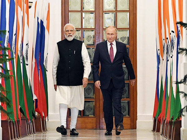 PM Modi with Russian President Vladmir Putin (File Photo/ANI)