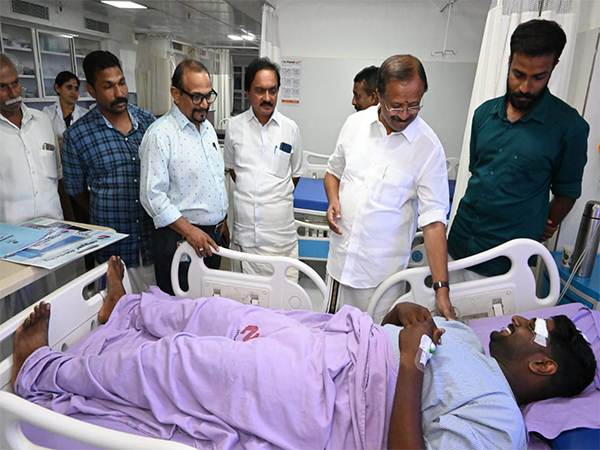 MOS V Muraleedharan visited a hospital to meet the RSS worker in Thiruvananthapuram. (Photo/ANI)