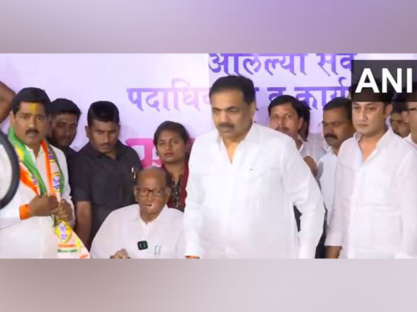 Ajit Pawar loyalist Bajarang Sonawane joins Sharad Pawar’s party (Photo/ANI)