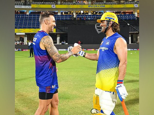 Faf Du Plessis and MS Dhoni (Photo: Royal Challengers Bengaluru/ X)