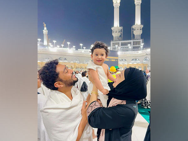 Gauahar Khan, Zaid Darbar with son Zeehan (Image source: Instgaram)