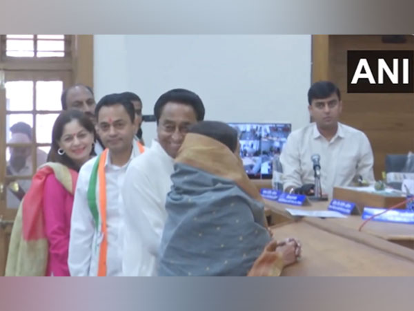 Congress leader Nakul Nath filing nomination from Chhindwara (Photo/ANI) 