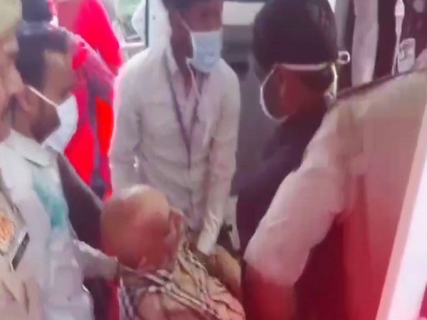 Gangster-turned-politician Mukhtar Ansari being taken to jail (Photo/ANI)