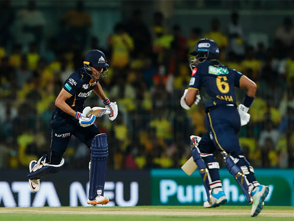 Shubman Gill and Wriddhiman Saha (Photo: IPL)