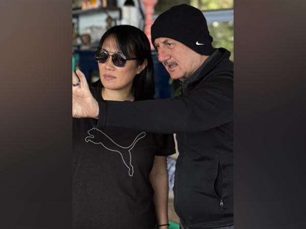 Anupam Kher with Keiko Nakahara (Image Source: Instagram)