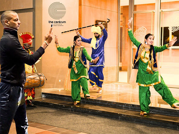 Punjab Kings XI Receive Grand Welcome at The Centrum Lucknow Ahead of their IPL clash