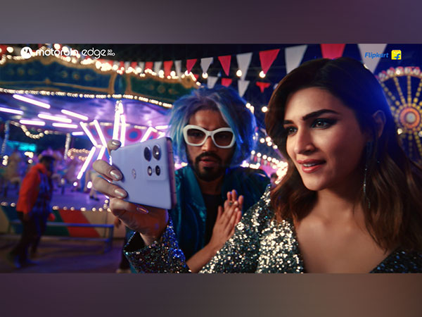 Motorola’s New TVC starring Kriti Sanon and Babil Khan