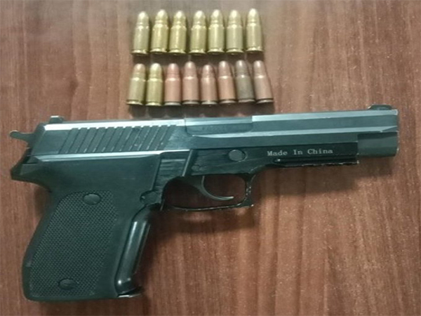 Seized pistol and cartridges (Photo:X/@DGPPunjabPolice)
