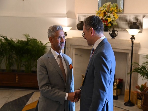 External Affairs Minister S Jaishankar, Ukrainian Foreign Minister Dmytro Kuleba (Image Credit: X/@DmytroKuleba)