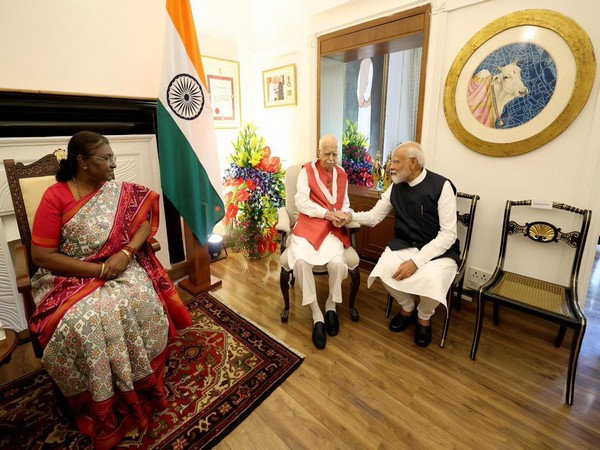 President Murmu, Prime Minister Narendra Modi and former PM LK Advani at the latter's residence in Delhi. (Photo/Narendra Modi)
