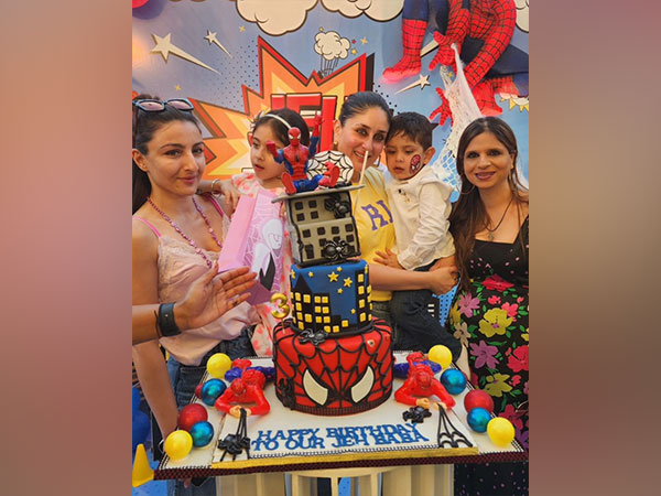 Soha Ali Khan, Kareena Kapoor Khan and Saba Pataudi (Image source: Instagram)