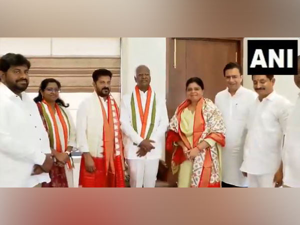 BRS MLA Kadiyam Srihari, his daughter Kadiyam Kavya join Congress. (Photo/ANI)