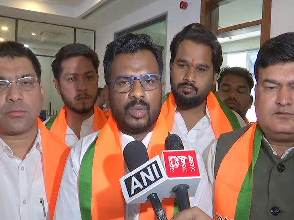 Congress leader Vikram Ahake (Image/ANI)