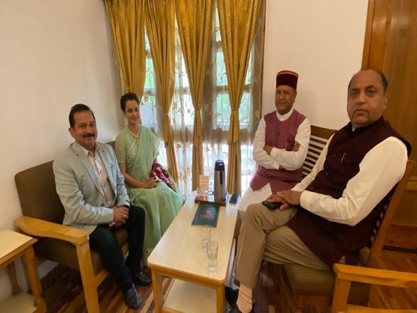 Jai Ram Thakur, Rajiv Bindal hold meeting with Kangana Ranaut (Photo/ANI)