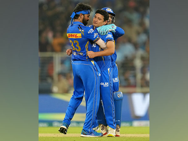 Piyush Chawla celebrating his wicket. (Picture: IPL) 
