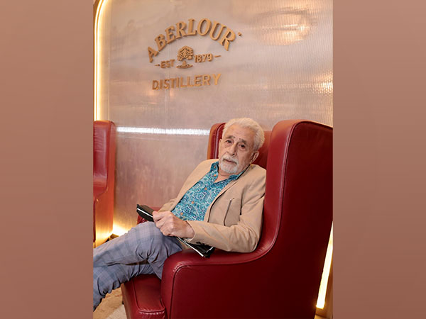 Ace Actor Naseeruddin Shah Captivated Audience With A Brilliant Reading Of Premchand’s Masterpiece, ‘Shatranj Ke Khiladi’