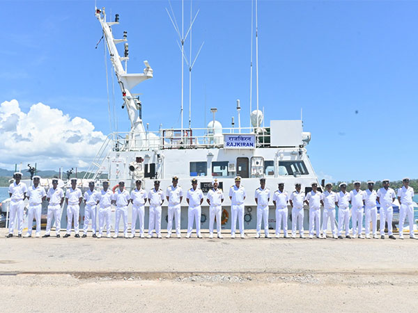 Crew aboard Rajkiran (Photo credit/@IndiaCoastGuard)