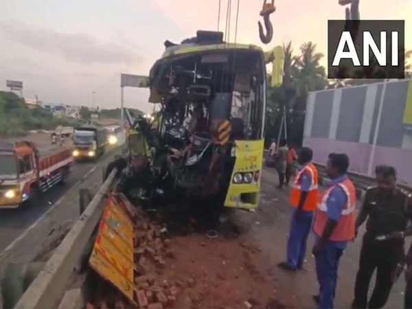 Bus collides with lorry on Trichy-Chennai highway (Image/ANI)